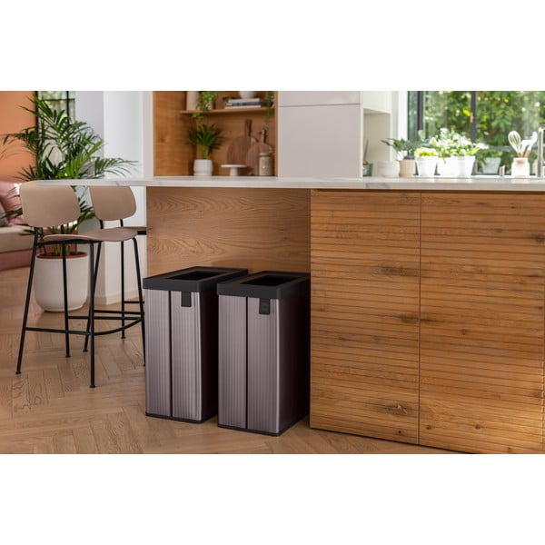 Różowy kosz na śmieci do segregacji odpadów z plastiku z recyklingu 54 l Verto Recycle – Curver-image-1