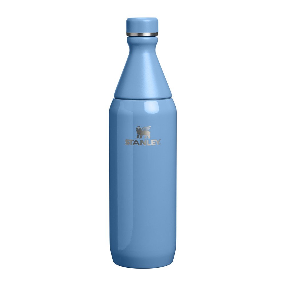 Niebieska butelka termiczna ze stali nierdzewnej 600 ml All Day Slim Bottle Blue Sky Gloss – Stanley