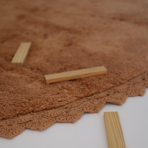 Ceglasty bawełniany okrągły dywan tkany ręcznie odpowiedni do prania ø 110 cm Perla Toffee – Nattiot-image-1