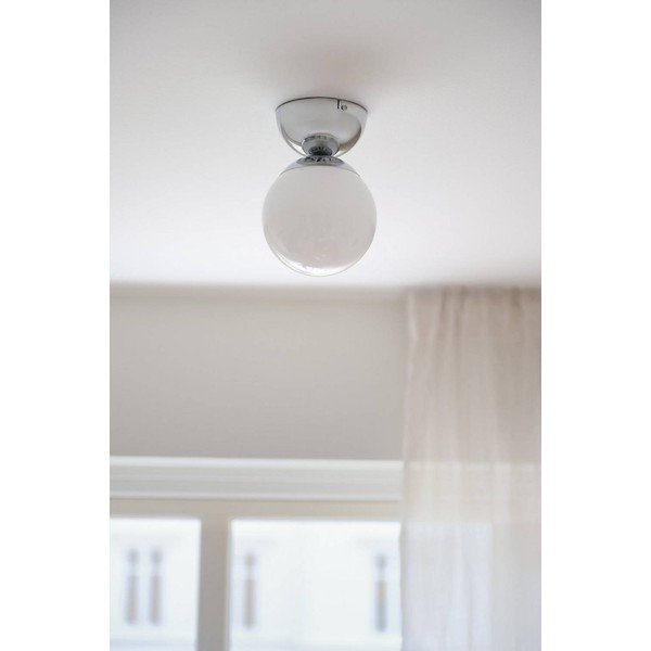 Biała/w kolorze srebra z połyskiem lampa sufitowa z opalowego szkła ø 15 cm Leah – Jotex-image-2