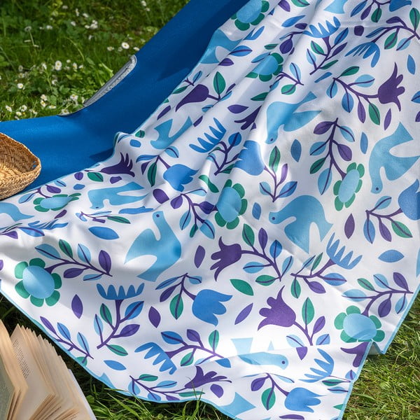 Niebiesko-biały ręcznik z mikrowłókna Rex London Folk Doves, 70 x 150 cm-image-1