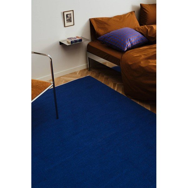 Niebieski dywan z mieszanki wełny tkany ręcznie 160x230 cm Row – Jotex-image-1