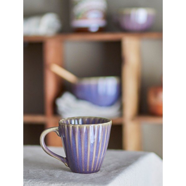 Ciemnofioletowy kamionkowy kubek 220 ml Latina – Bloomingville-image-1