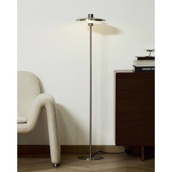 Lampa stojąca w kolorze srebra z metalowym kloszem (wysokość 130 cm) Nuvira – Kave Home-image-1