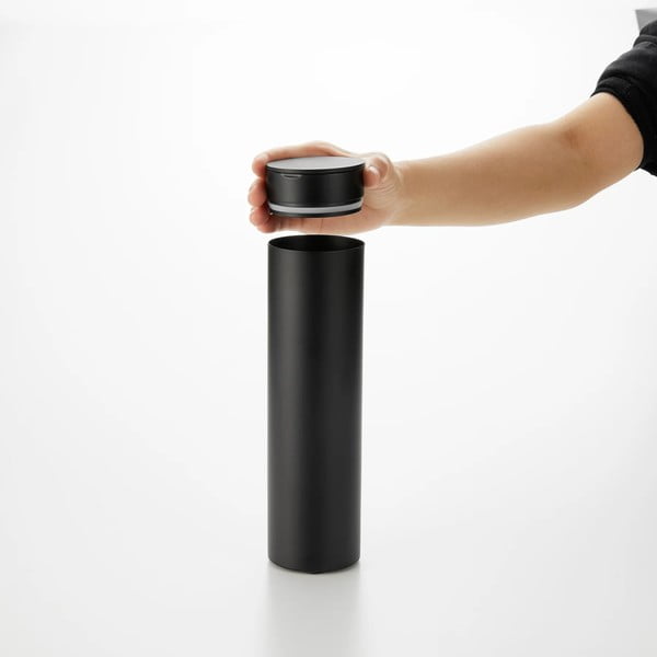 Metalowy pojemnik na chusteczki Tower – YAMAZAKI-image-4