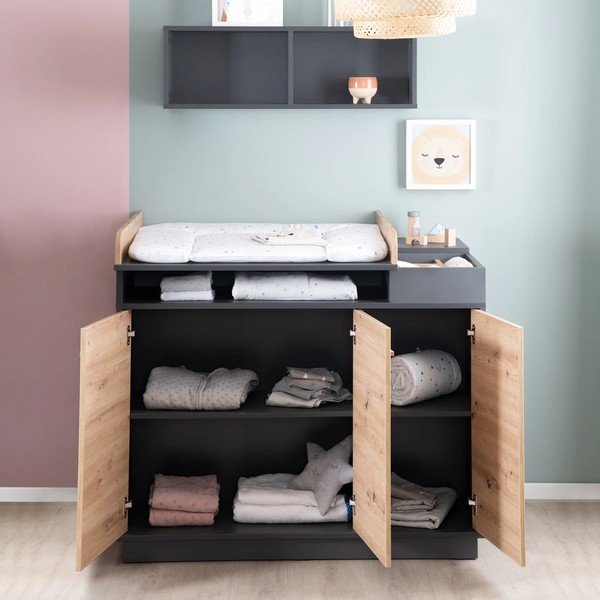 Antracytowa/naturalna niska komoda dziecięca w dekorze dębu z przewijakiem 118x103 cm Lenn – Roba-image-1