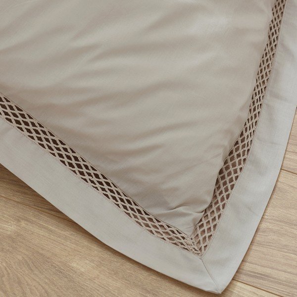 Jasnobrązowa pościel dwuosobowa 230x220 cm Classic Lattice Lace – Catherine Lansfield-image-3