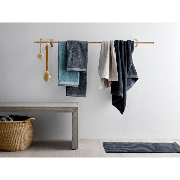 Szary ręcznik kąpielowy z bawełny organicznej 70x140 cm Comfort – Södahl-image-4