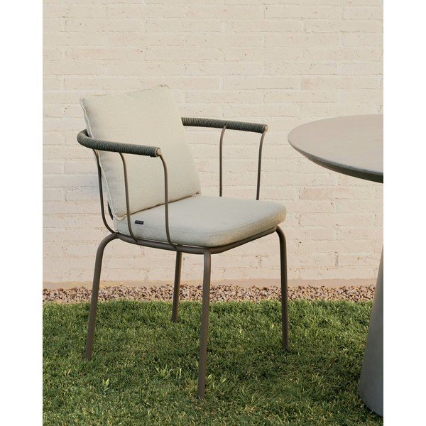 Zielono-beżowe metalowe krzesło ogrodowe Salguer – Kave Home-image-1