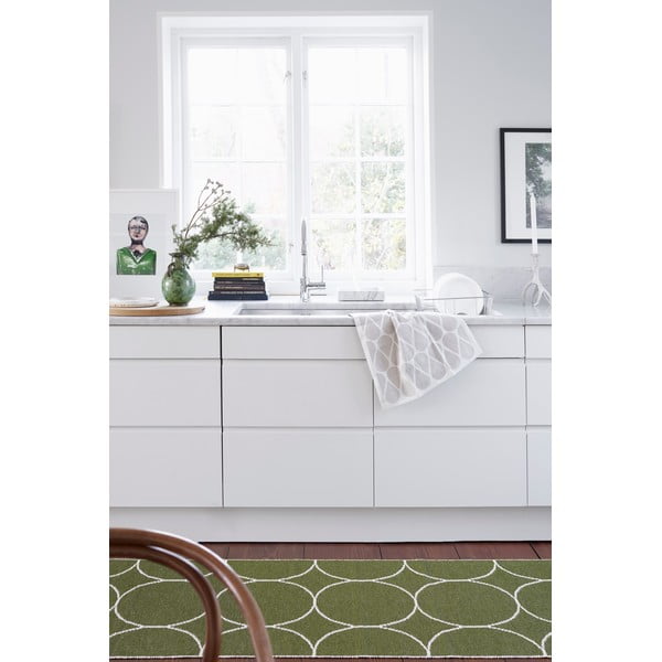 Ciemnozielony chodnik odpowiedni na zewnątrz 70x300 cm Boo Dark Olive – Pappelina-image-1