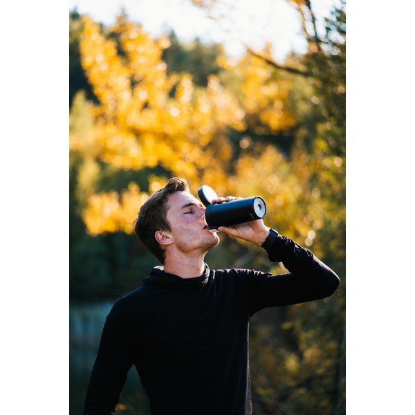 Czarny podróżny kubek termiczny Vialli Design Fuori, 400 ml-image-2