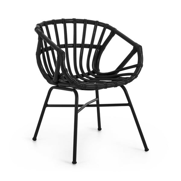Czarny rattanowy fotel ogrodowy ze stalowymi nogami Kave Home Constant
