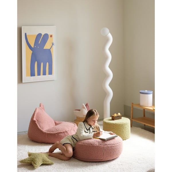 Różowy dziecięcy worek do siedzenia z materiału bouclé Bear – Wigiwama-image-4