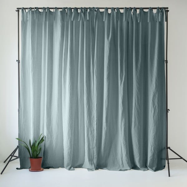 Szaroniebieska lniana zasłona 140x330 cm Blue Fog – Linen Tales