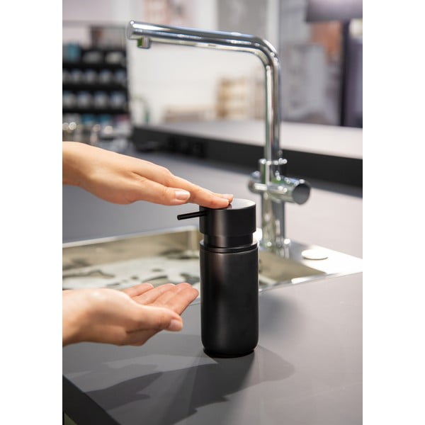Czarny ceramiczny dozownik do mydła Wenko Black Outdoor Kitchen Silo-image-2
