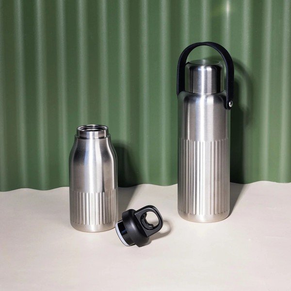 Butelka termiczna ze stali nierdzewnej w kolorze srebra 500 ml Truls – Sagaform-image-2