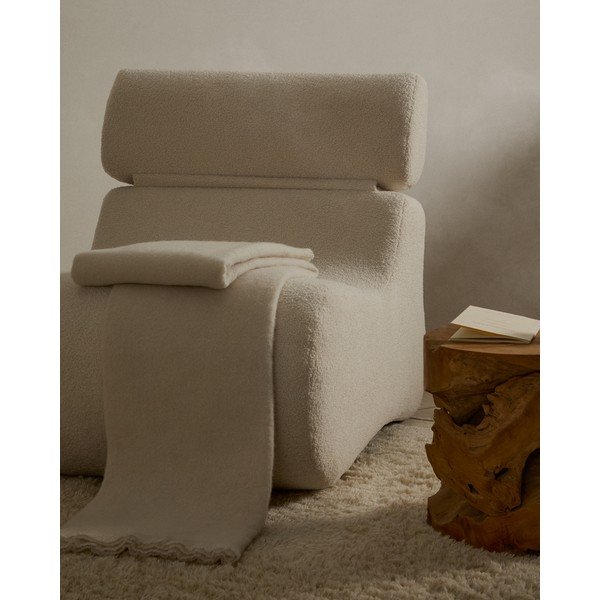 Fotel z materiału bouclé w kolorze kości słoniowej Club – Kave Home-image-1