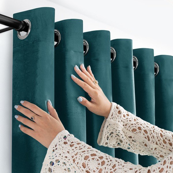 Morska aksamitna zasłona częściowo zaciemniająca (dimout) 140x175 cm Velto – Filumi-image-3