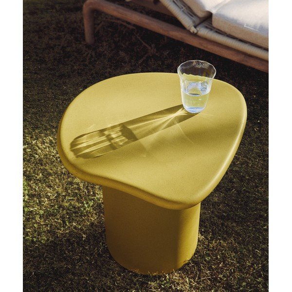 Stolik ogrodowy betonowy 47x48 cm Macarella – Kave Home-image-1