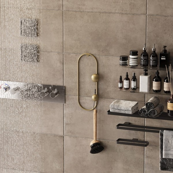 Metalowy wieszak ścienny w kolorze złota Dama – Kalune Design-image-3