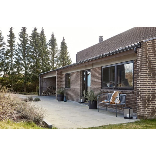 Czarna metalowa ławka ogrodowa Villa – Hübsch-image-1