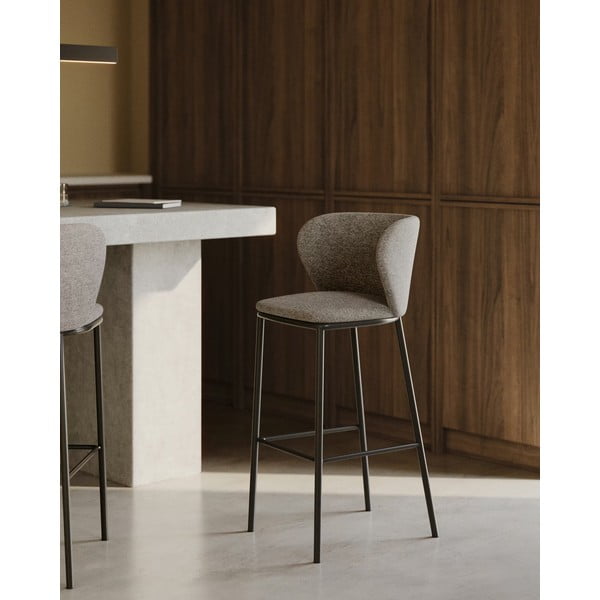 Jasnobrązowy hoker (wysokość siedziska 65 cm) Ciselia – Kave Home-image-1