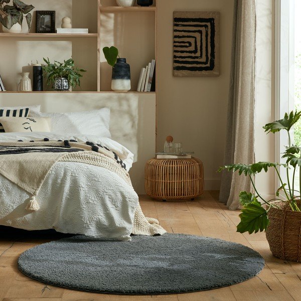 Ciemnoszary okrągły dywan z włókien z recyklingu odpowiedni do prania 180x180 cm Fluffy – Flair Rugs-image-1