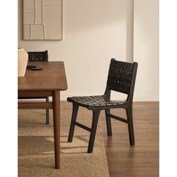 Czarne krzesło z litego drewna mahoniowego Calixta – Kave Home-image-1