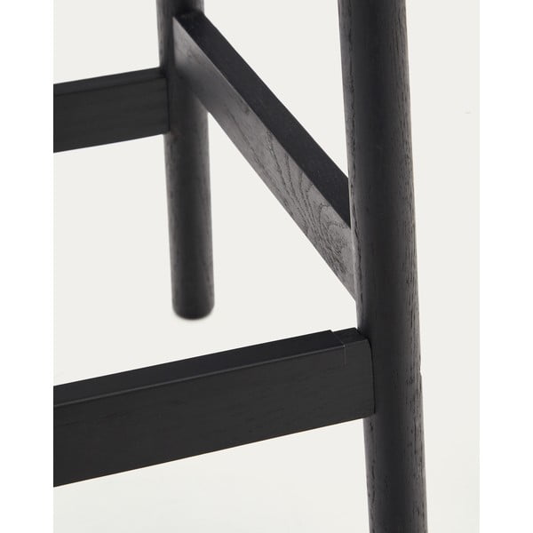 Czarne/w naturalnym kolorze hokery zestaw 2 szt. z litego drewna dębowego (wysokość siedziska 66 cm) Yalia – Kave Home-image-3