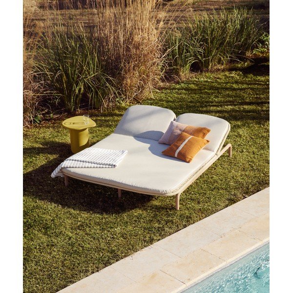 Beżowy dwuosobowy drewniany regulowany leżak ogrodowy Alipa – Kave Home-image-1
