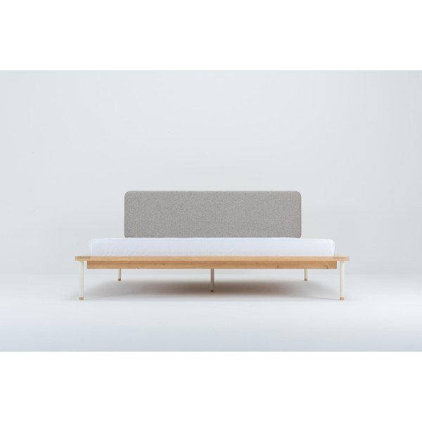 Szare/naturalne łóżko dwuosobowe z litego drewna dębowego ze stelażem 180x200 cm Fina – Gazzda-image-4