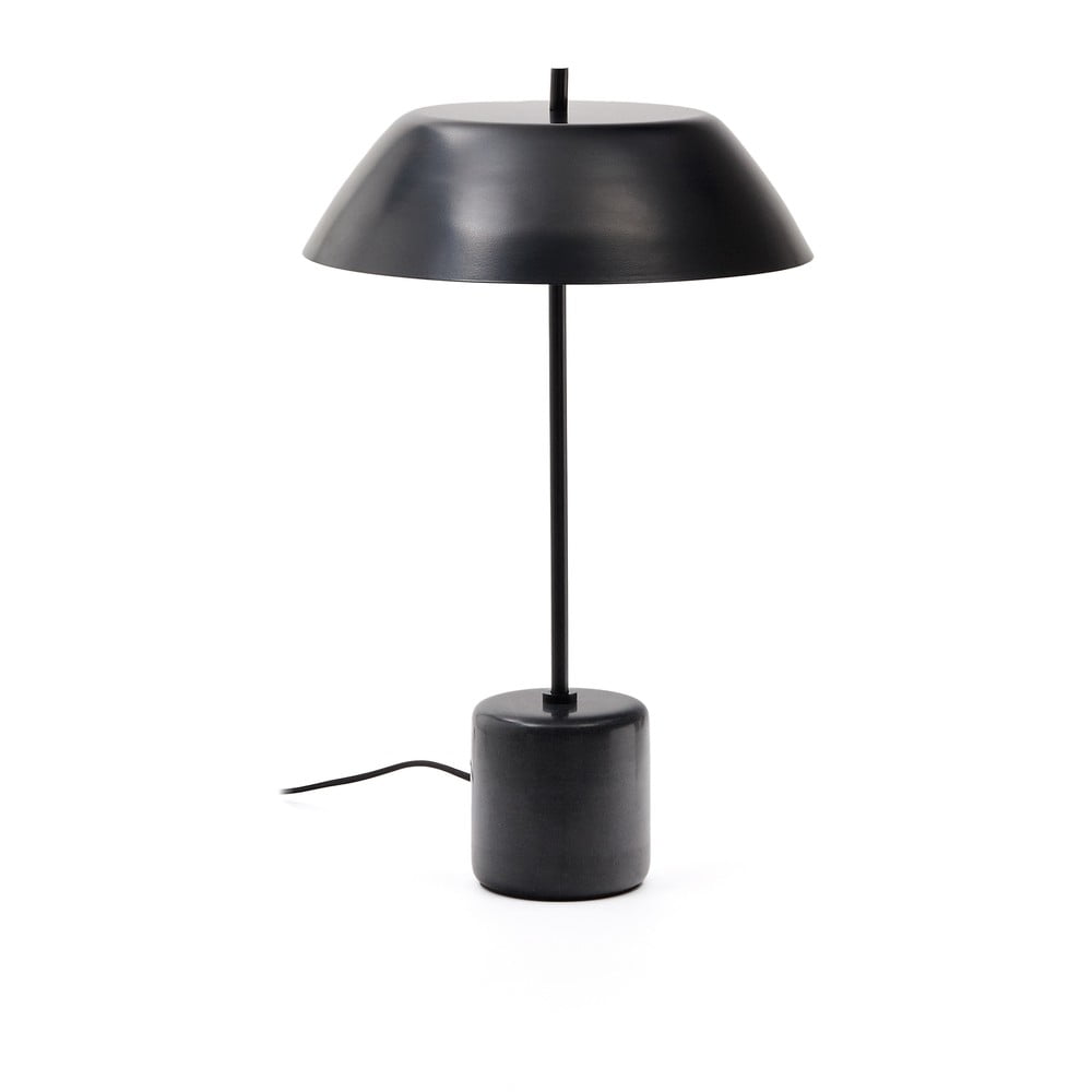 Czarna marmurowa lampa stołowa z metalowym kloszem (wysokość 58 cm) Sayra – Kave Home