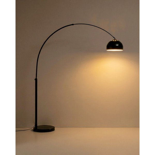 Czarna lampa stojąca z metalowym kloszem (wysokość 160 cm) Madali – Kave Home-image-1