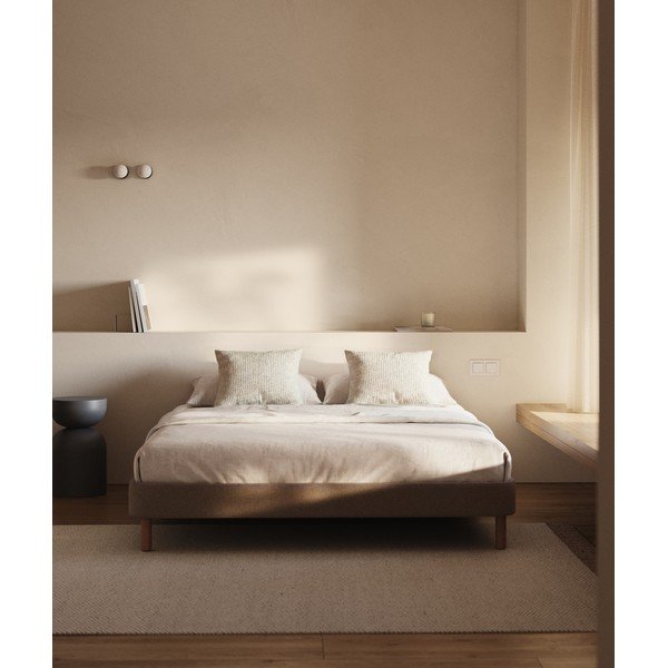 Brązowe tapicerowane łóżko dwuosobowe bez zagłówka 160x200 cm Ofelia – Kave Home-image-1