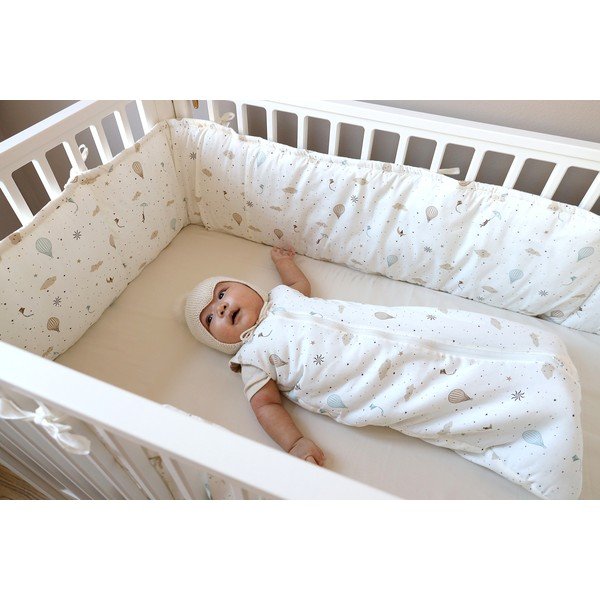 Ochraniacz do łóżeczka z bawełny organicznej w kolorze kości słoniowej 365 cm Dreamland – Cam Cam Copenhagen-image-1