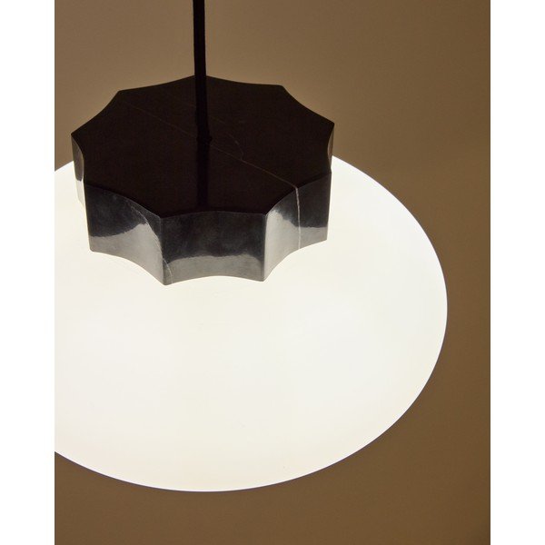 Biała/czarna metalowa lampa wisząca ze szklanym kloszem ø 26 cm Idela – Kave Home-image-2