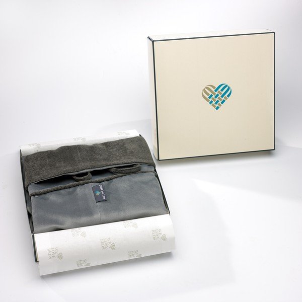 Szara poszewka na poduszkę WeLoveBeds Silver Candy, ⌀ 20x58 cm-image-1