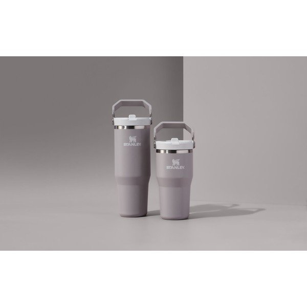 Jasnoszary termos ze stali nierdzewnej 600 ml IceFlow™ Flip Straw 2.0 Tumbler Ash – Stanley-image-2