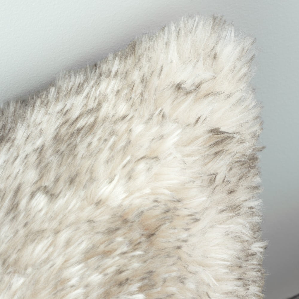 Poduszka dekoracyjna ze sztucznego futra 45x45 cm Arctic Fox – Catherine Lansfield (zdjęcie 3)