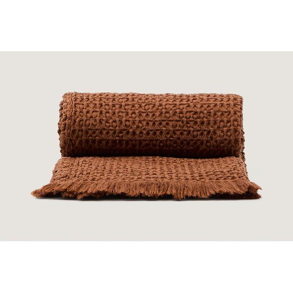 Brązowy koc 130x170 cm Nulina – Kave Home-image-3