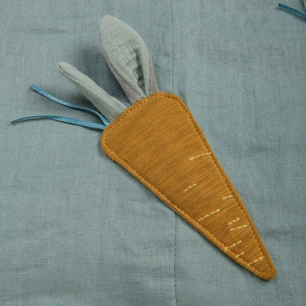 Jasnozielona mata do zabawy dla dzieci Trois Petits Lapins – Moulin Roty-image-4