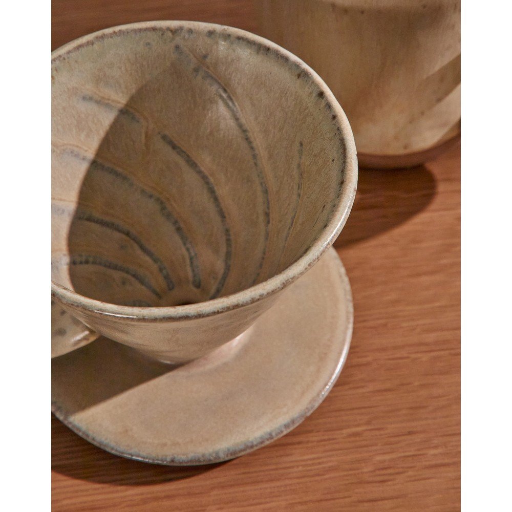 Dripper ceramiczny Zunel – Kave Home (zdjęcie 5)