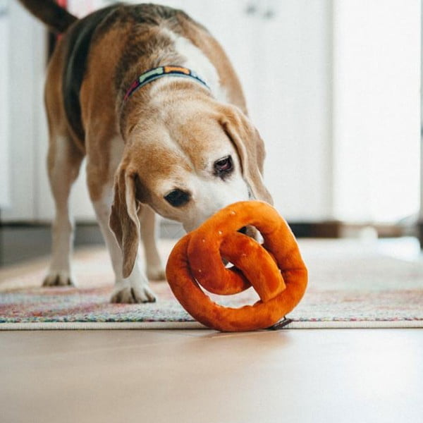 Zabawka dla psa Pretzel – P.L.A.Y.-image-3