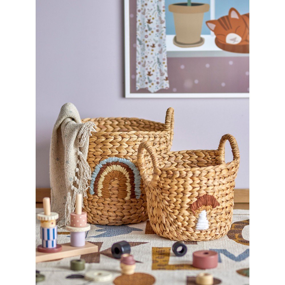 Dziecięce kosze na zabawki z hiacyntu wodnego w naturalnym kolorze 2 szt. ø 32x32 cm Agnes – Bloomingville Mini (zdjęcie 4)