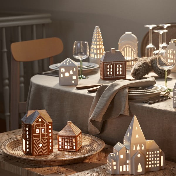 Ceramiczny świecznik na świeczkę typu tealight Gingerbread Lighthouse – Kähler Design-image-1