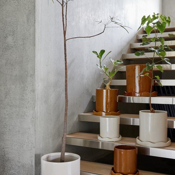 Kamionkowa ręcznie wykonana osłonka na doniczkę ø 16,5 cm Nami – OYOY Living Design-image-1