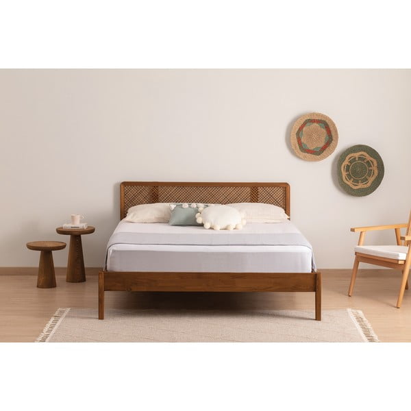 Ciemnobrązowe łóżko dwuosobowe z litego drewna świerkowego ze stelażem 180x200 cm Izabelya – Kalune Design-image-2