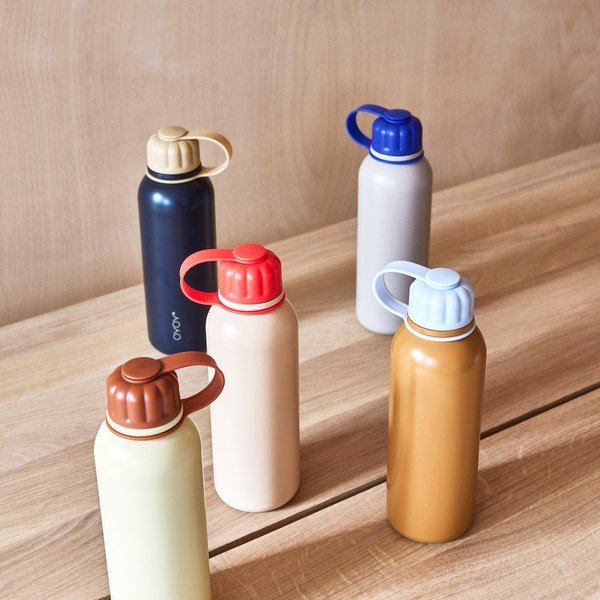 Brązowa podróżna butelka ze stali nierdzewnej Pullo – OYOY Living Design-image-2