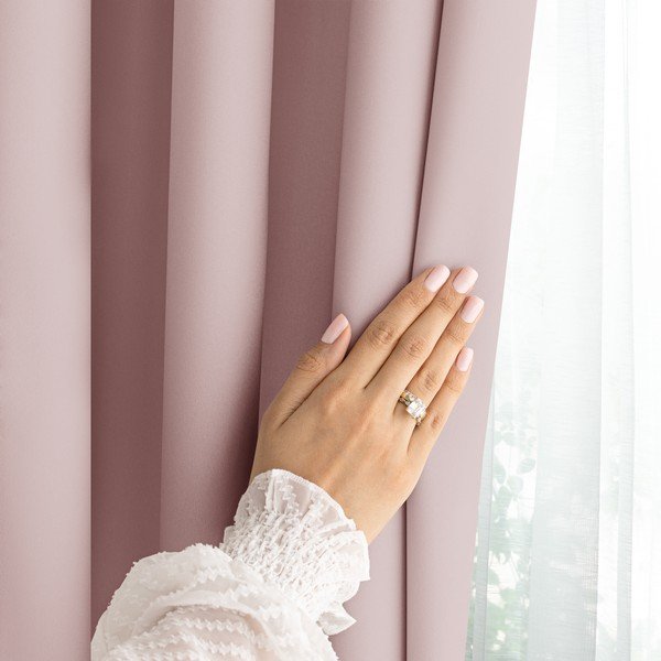 Szaroróżowa zasłona częściowo zaciemniająca (dimout) 140x250 cm Carli Tie – Restilo-image-3