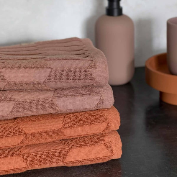 Brązowy bawełniany ręcznik 50x95 cm Geo – Mette Ditmer Denmark-image-1
